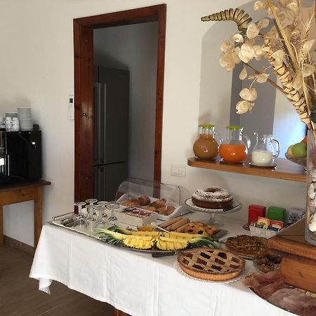 Bed and Breakfast Il Giardino Di Daniela San Teodoro  Zewnętrze zdjęcie