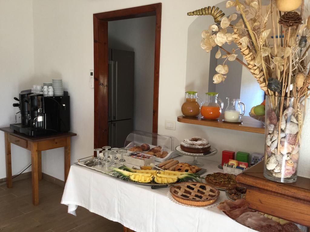 Bed and Breakfast Il Giardino Di Daniela San Teodoro  Zewnętrze zdjęcie