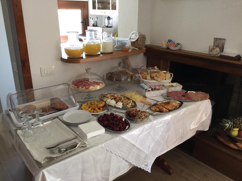 Bed and Breakfast Il Giardino Di Daniela San Teodoro  Zewnętrze zdjęcie