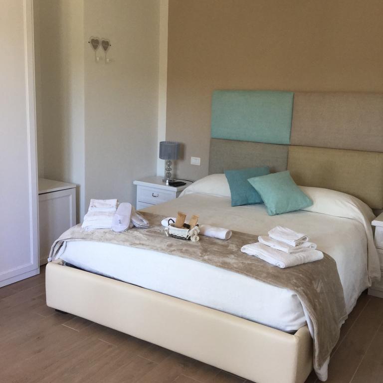 Bed and Breakfast Il Giardino Di Daniela San Teodoro  Zewnętrze zdjęcie