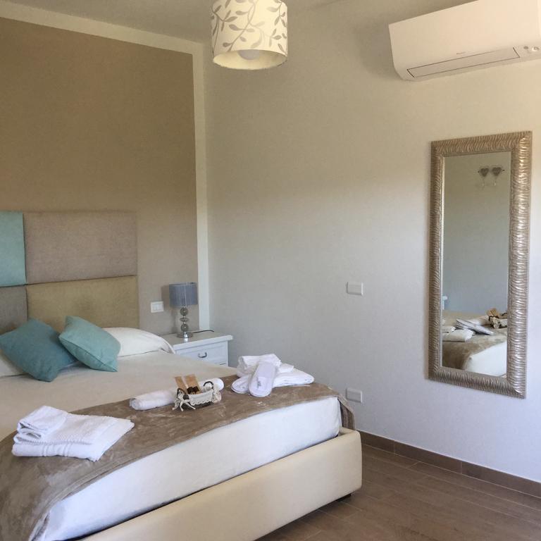 Bed and Breakfast Il Giardino Di Daniela San Teodoro  Zewnętrze zdjęcie
